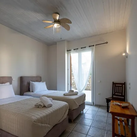 Mythos Suites-dionysos * Methoni (Messenia)