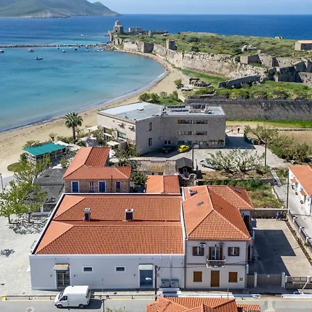 Mythos Suites-dionysos 公寓 迈索尼