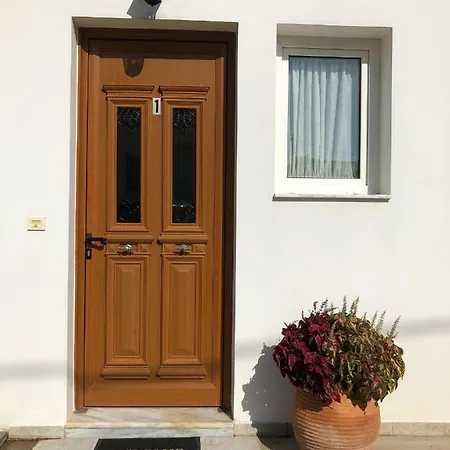 Mythos Suites-dionysos Apartment