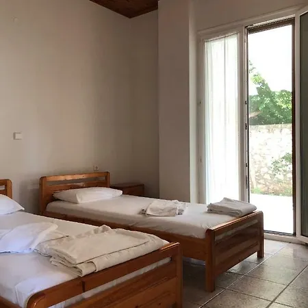 Mythos Suites-dionysos * Methoni (Messenia)