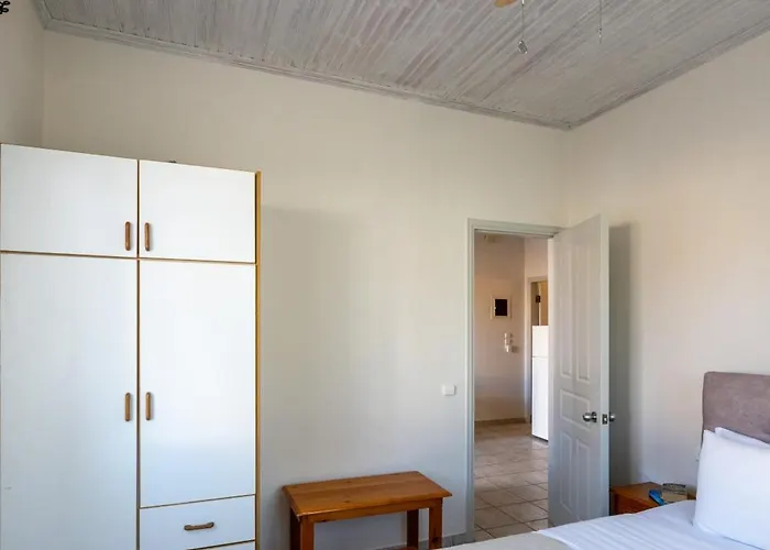 Mythos Suites-dionysos Methoni (Messenia)