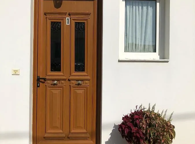 Mythos Suites-dionysos 公寓