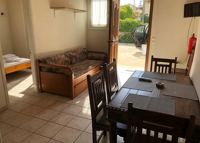 Mythos Suites-dionysos 公寓 迈索尼